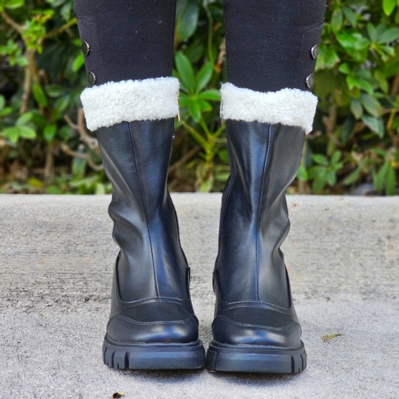 Shoes - Women's Sherpa Faux Fur Ankle Boot Black Color